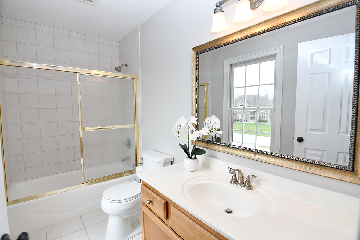 39W440 Abbey Glen Court