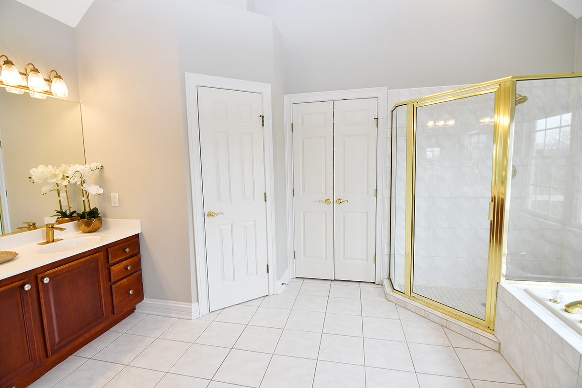 39W440 Abbey Glen Court