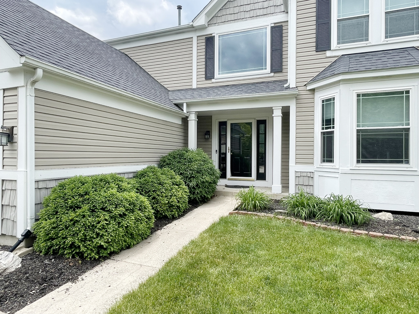 1100 Cottage Cove