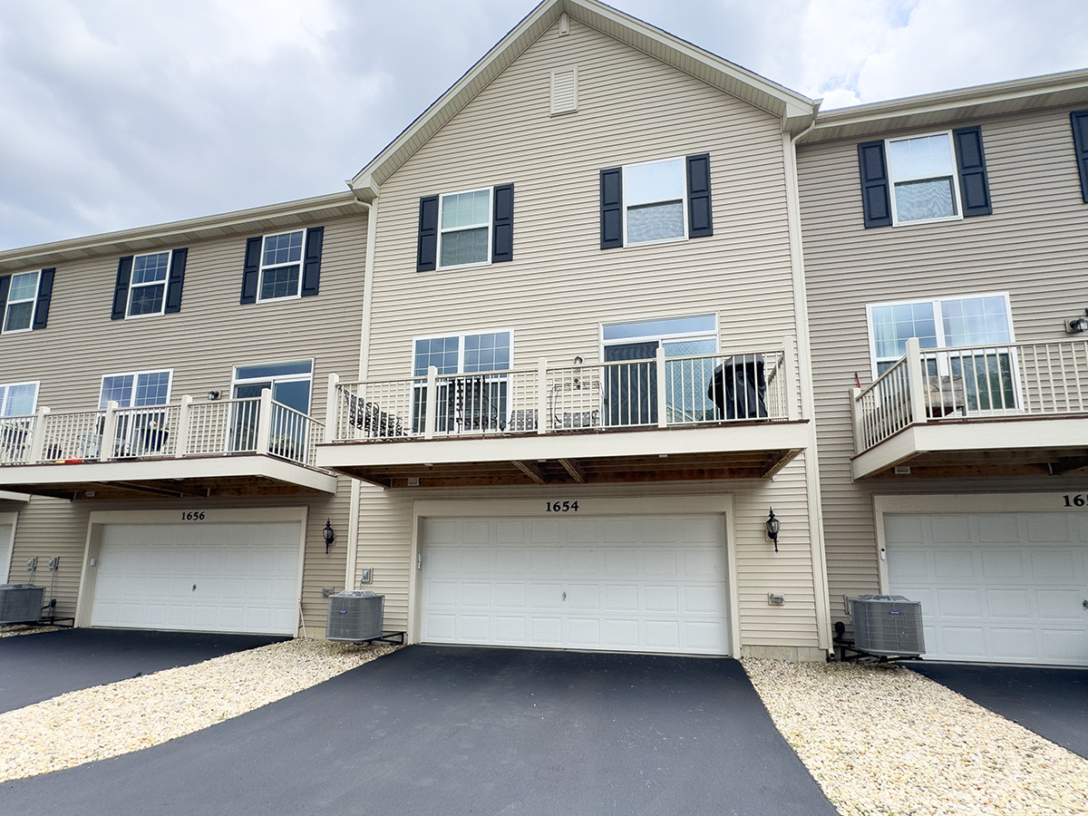 1654 Deer Pointe Drive