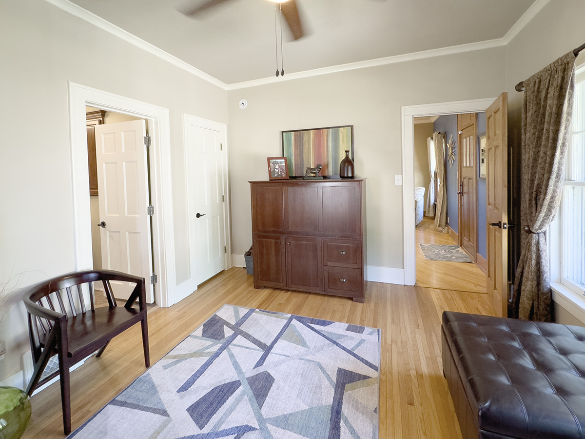 112 N 4th Avenue