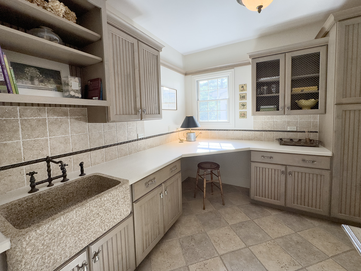 38w055 Deerpath Road