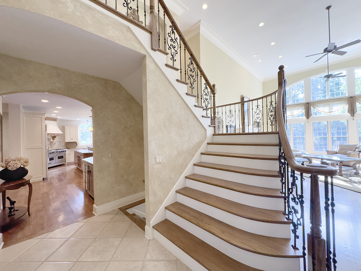 38w055 Deerpath Road
