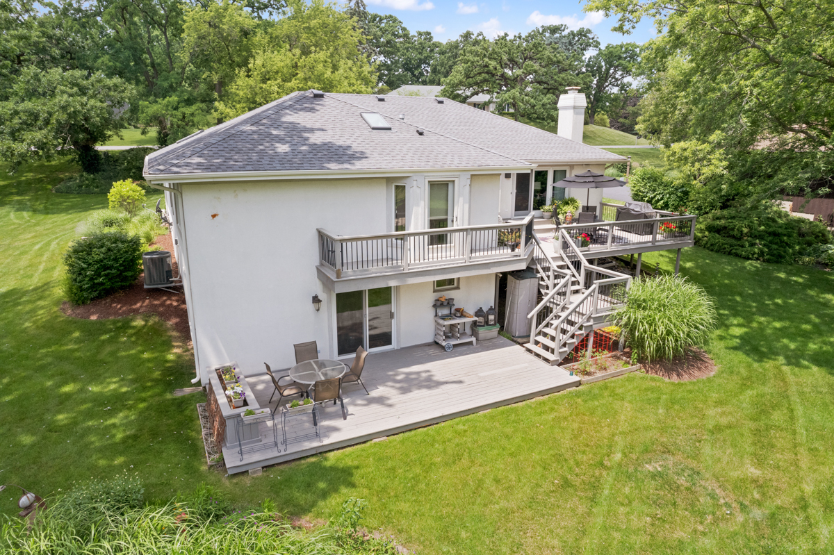 3N231 E Mary Lane