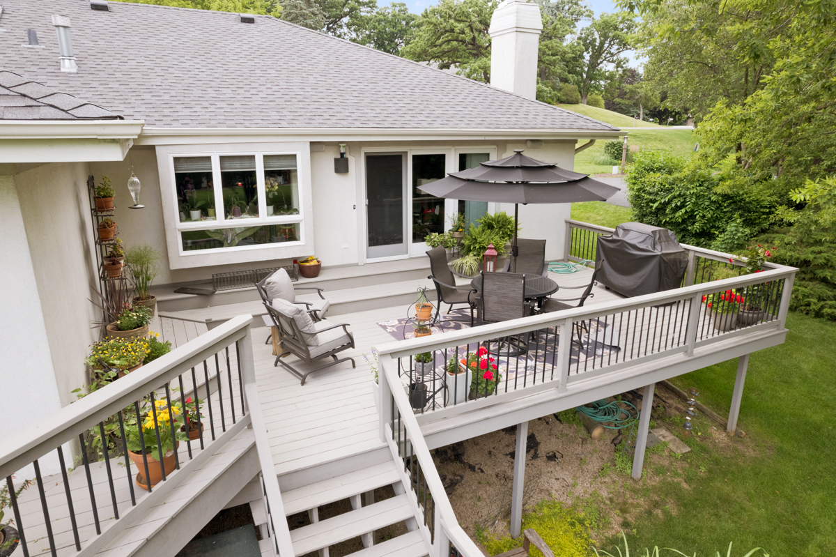 3N231 E Mary Lane