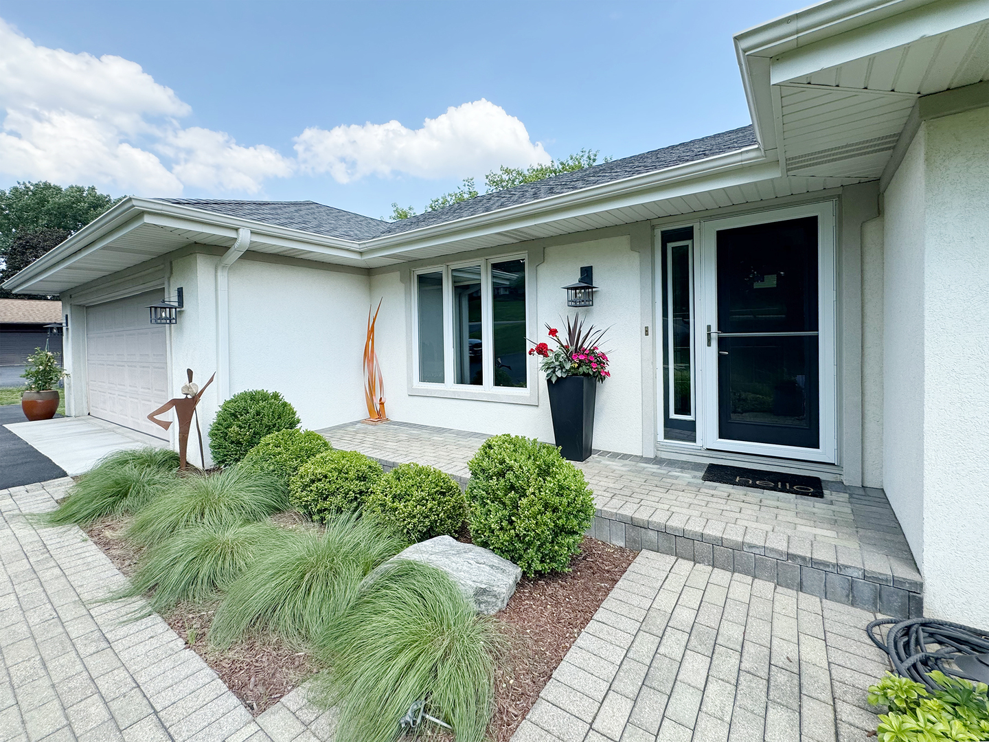 3N231 E Mary Lane