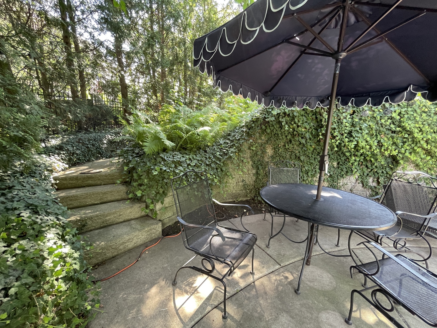 22 Aintree Road