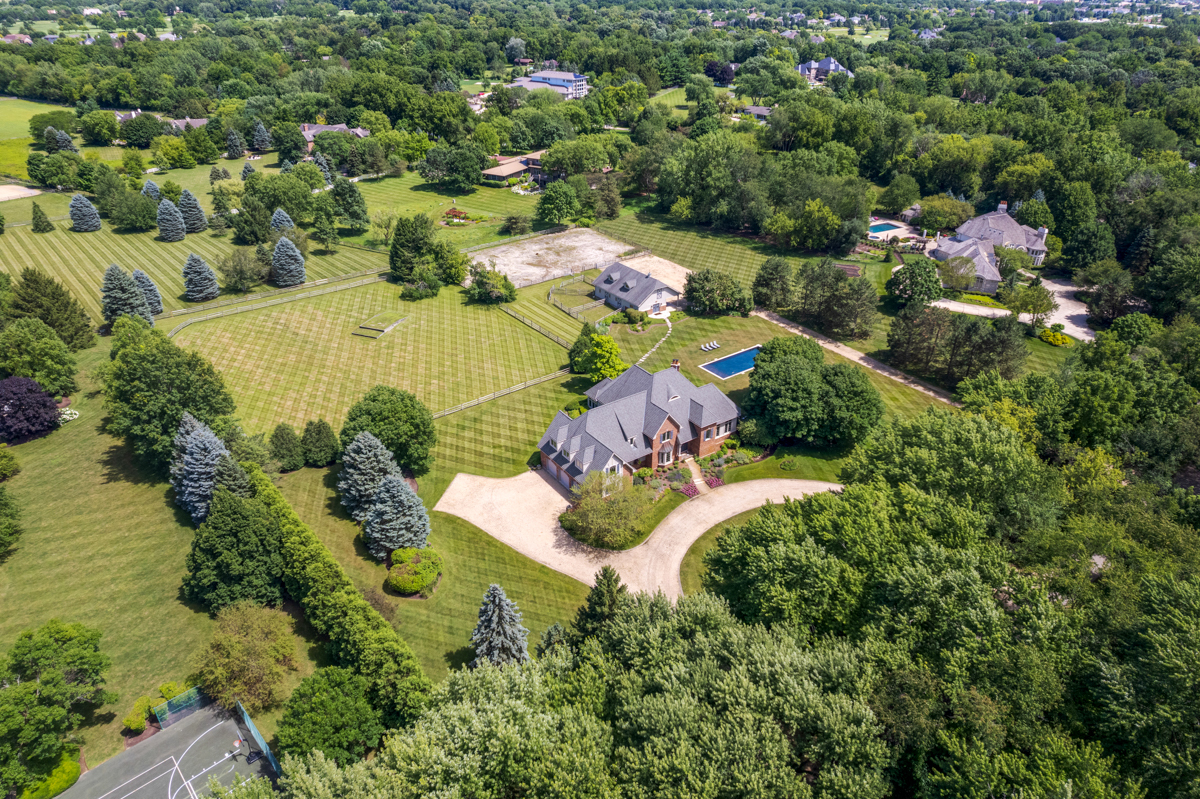 34W067 White Thorne Road
