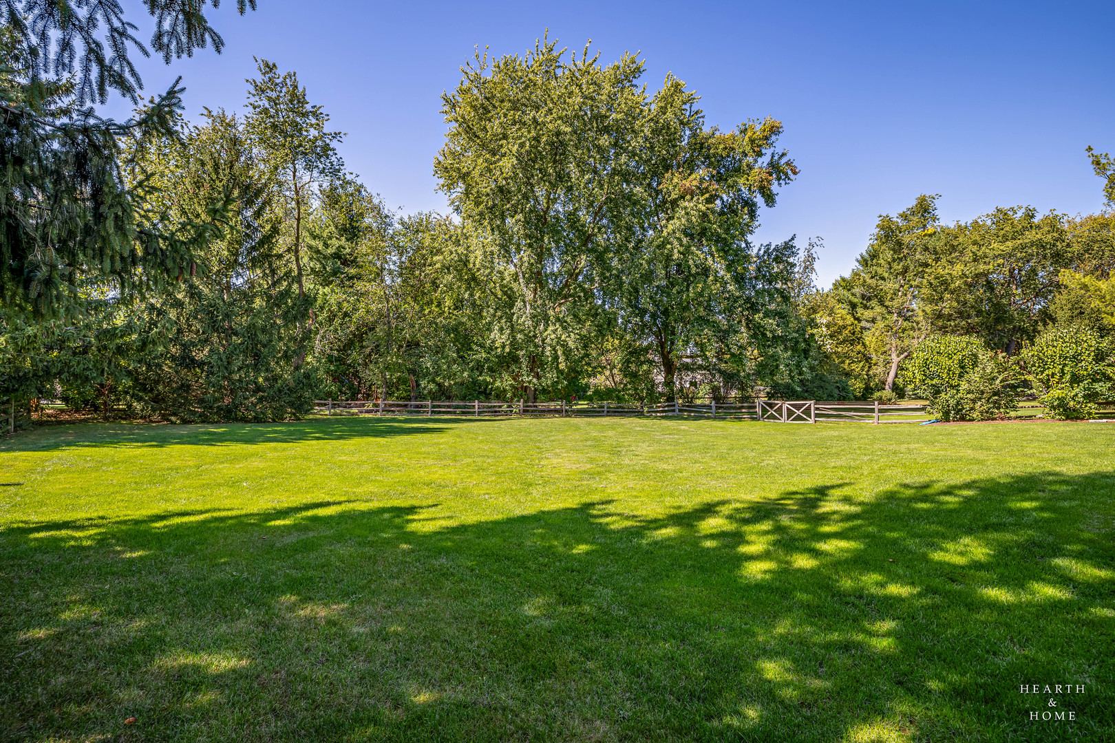 4N426 Arrowhead Drive