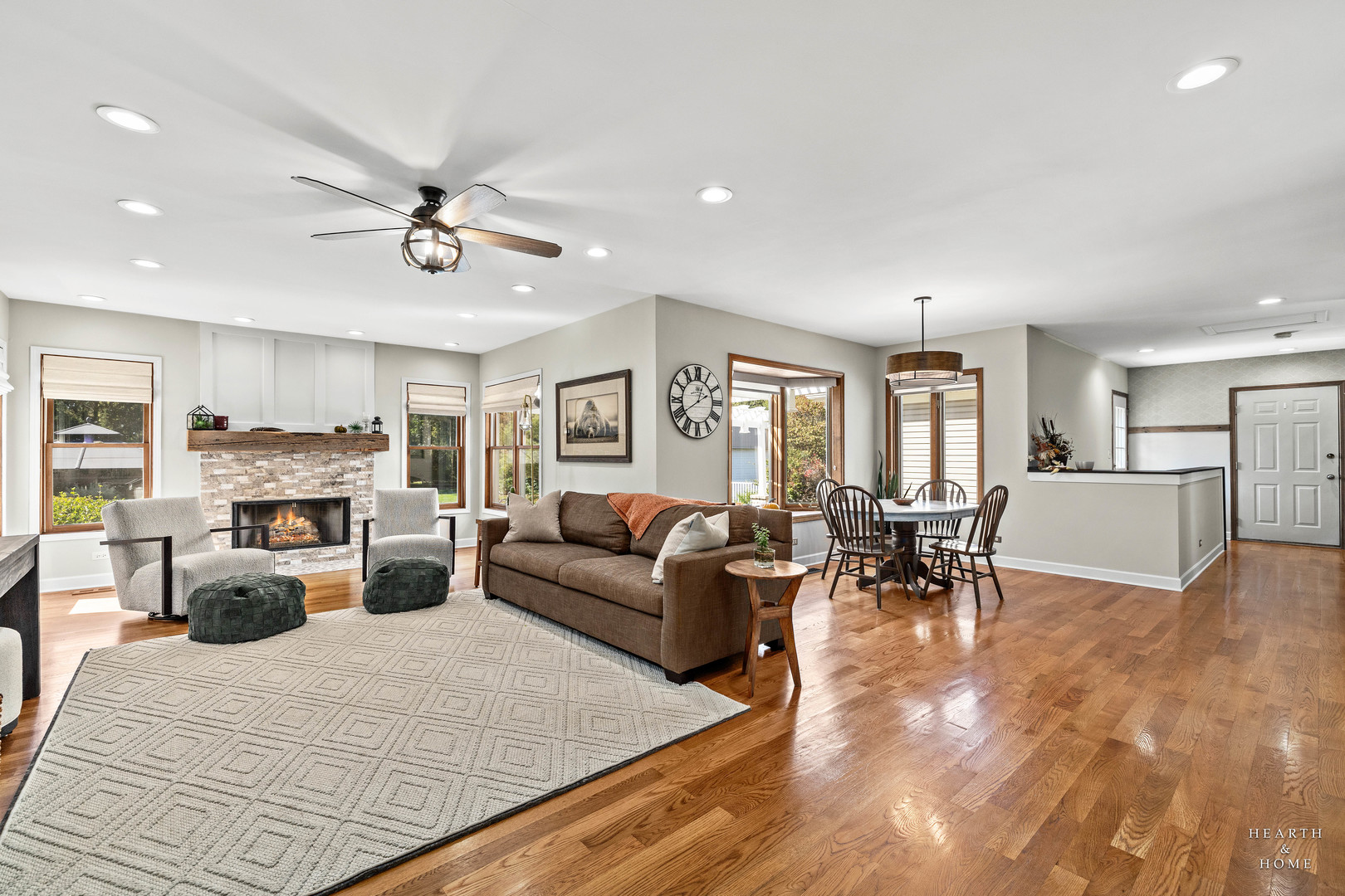 4N426 Arrowhead Drive