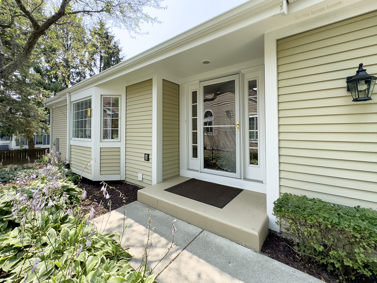 283 Governors Lane