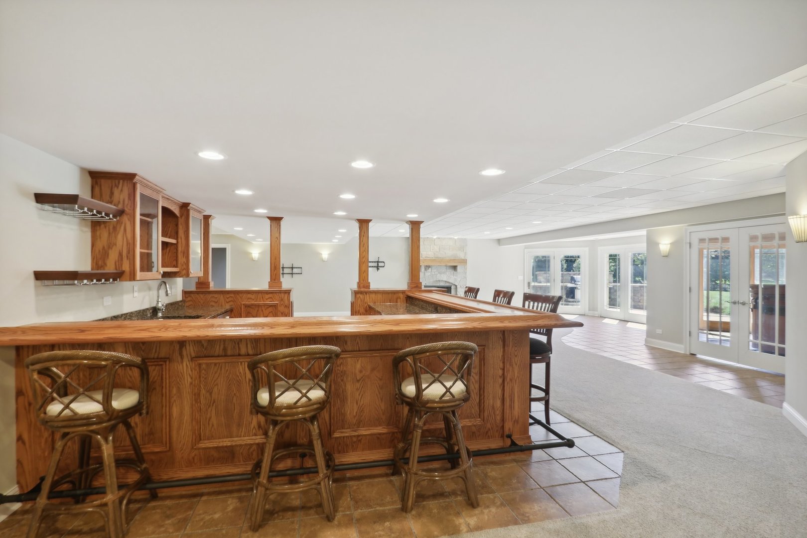 43W925 Empire Road