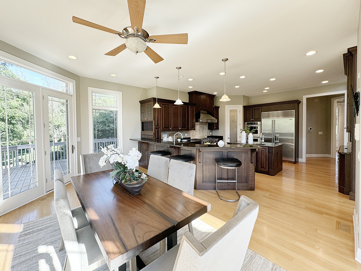 43W925 Empire Road