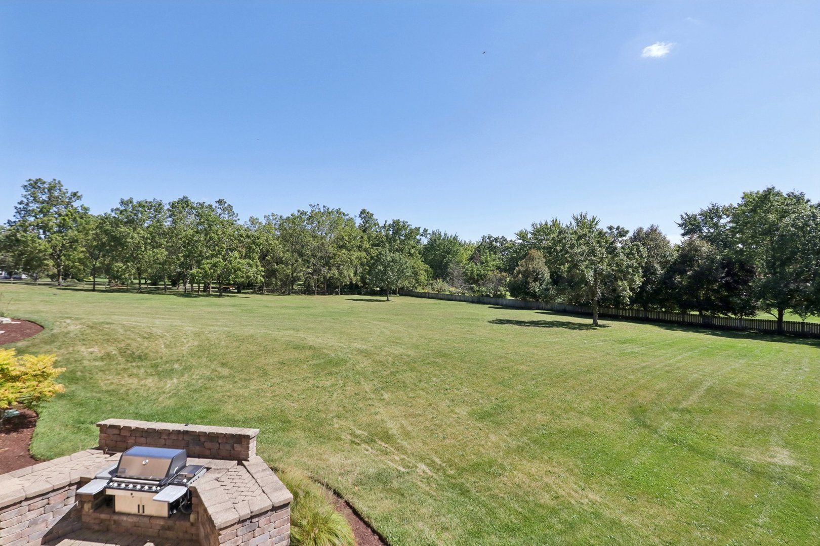 43W925 Empire Road