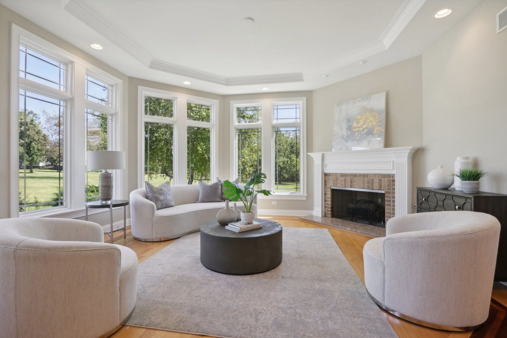 43W925 Empire Road
