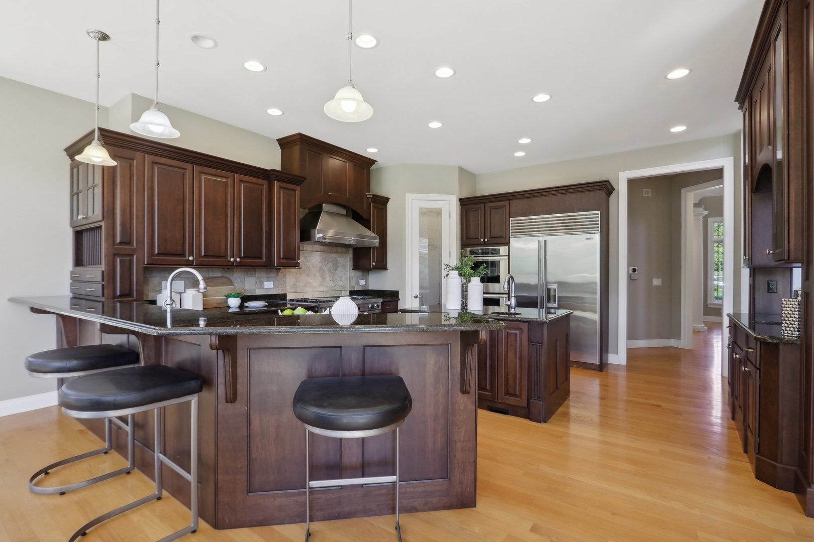 43W925 Empire Road
