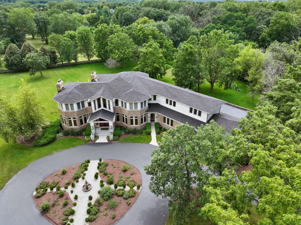 43W925 Empire Road