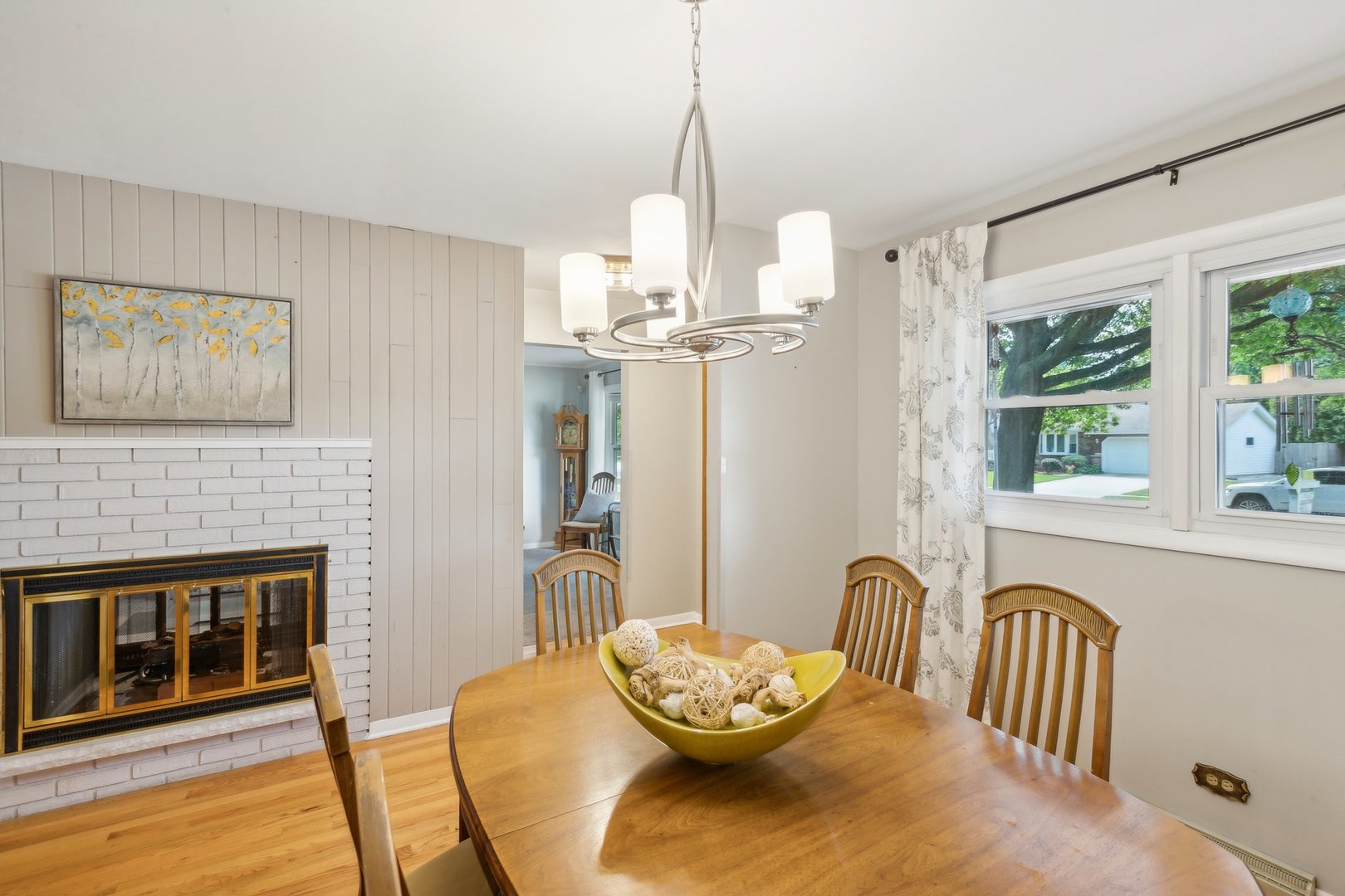 1900 Country Knoll Lane