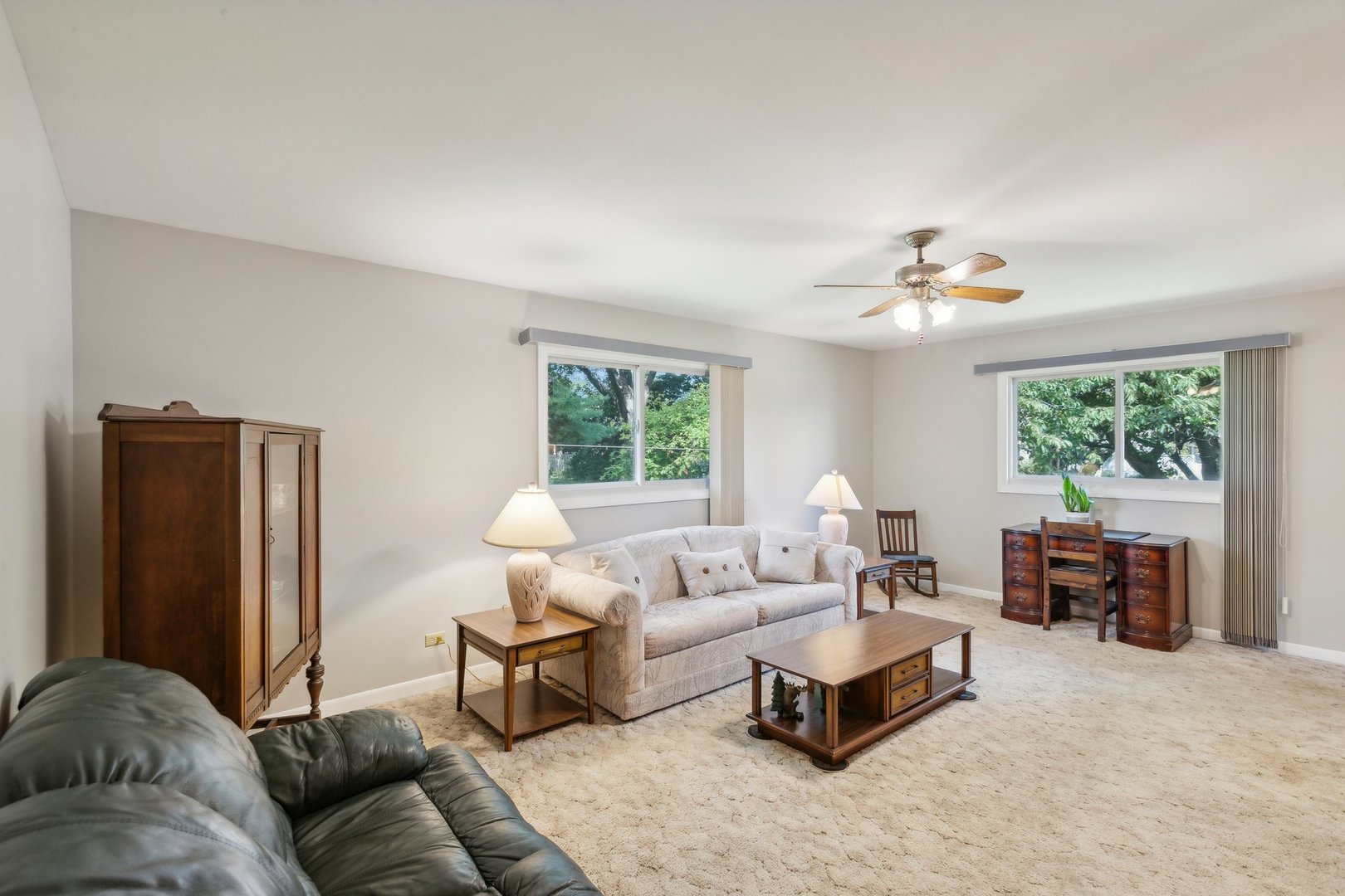 1900 Country Knoll Lane