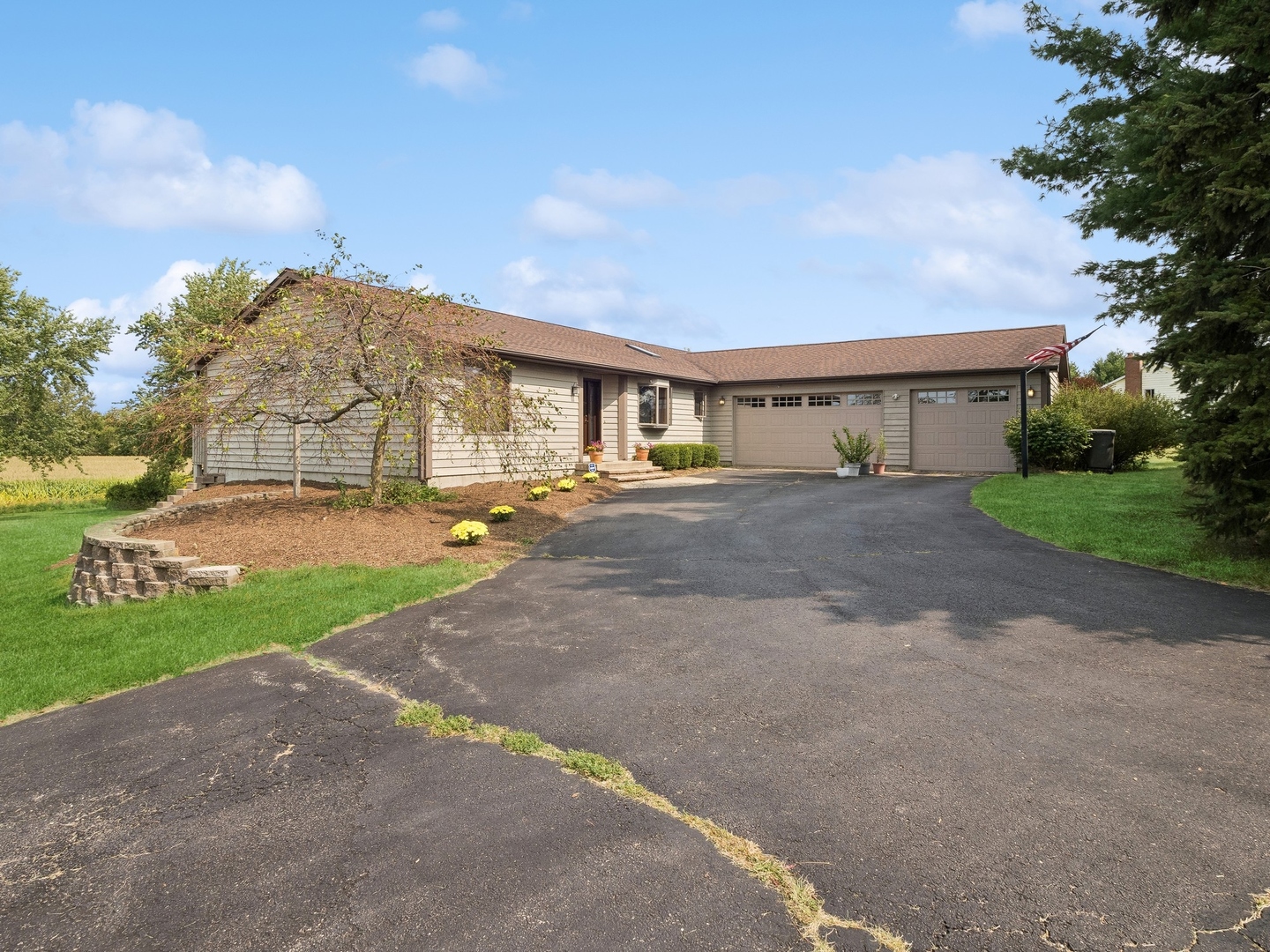 42W926 Bahr Road