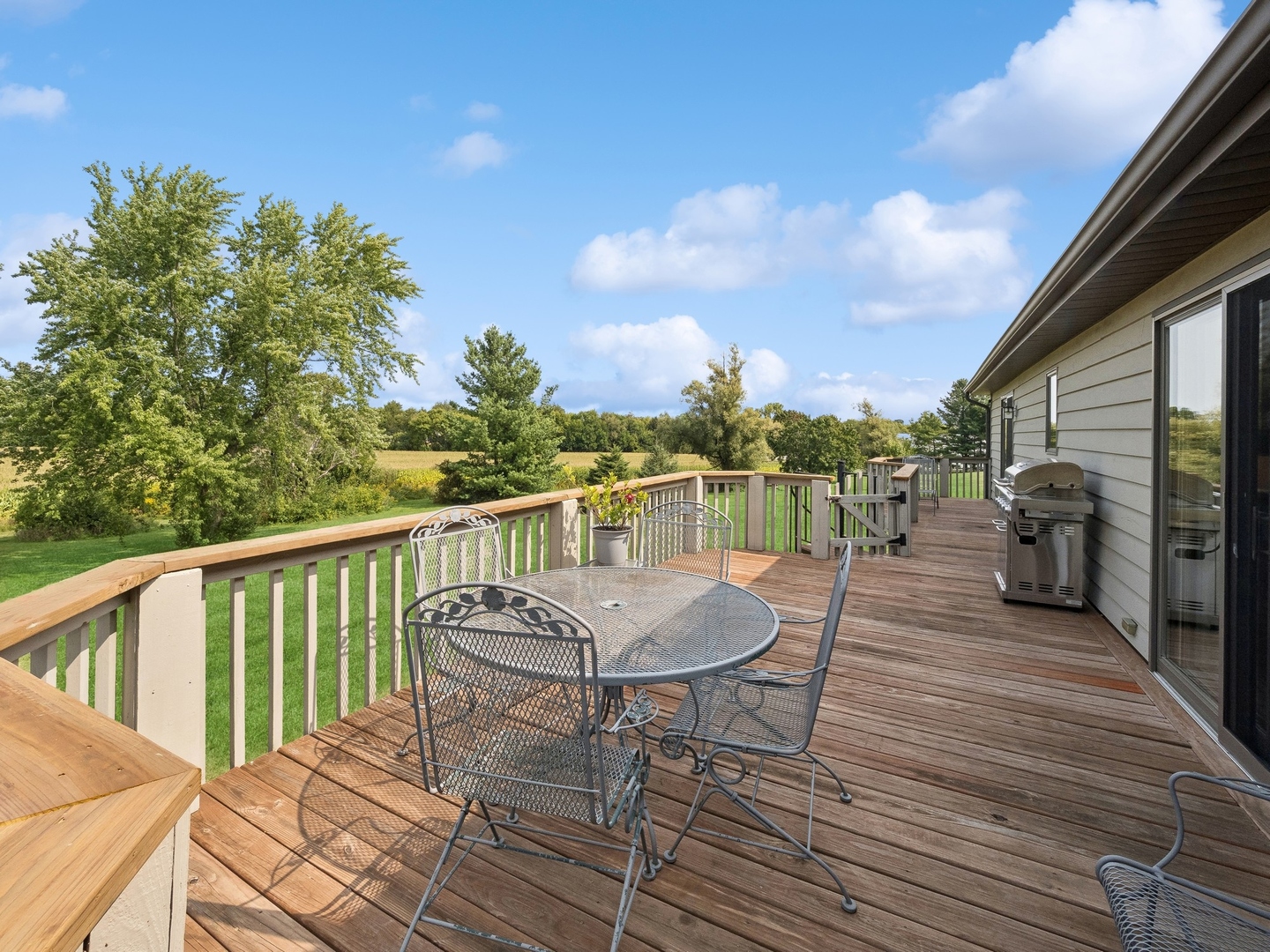 42W926 Bahr Road