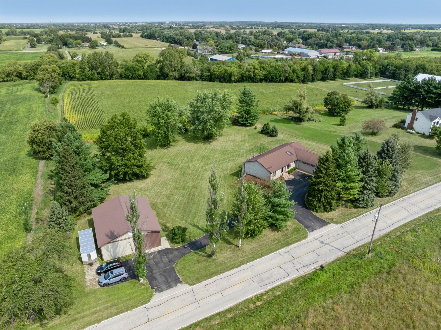 42W926 Bahr Road