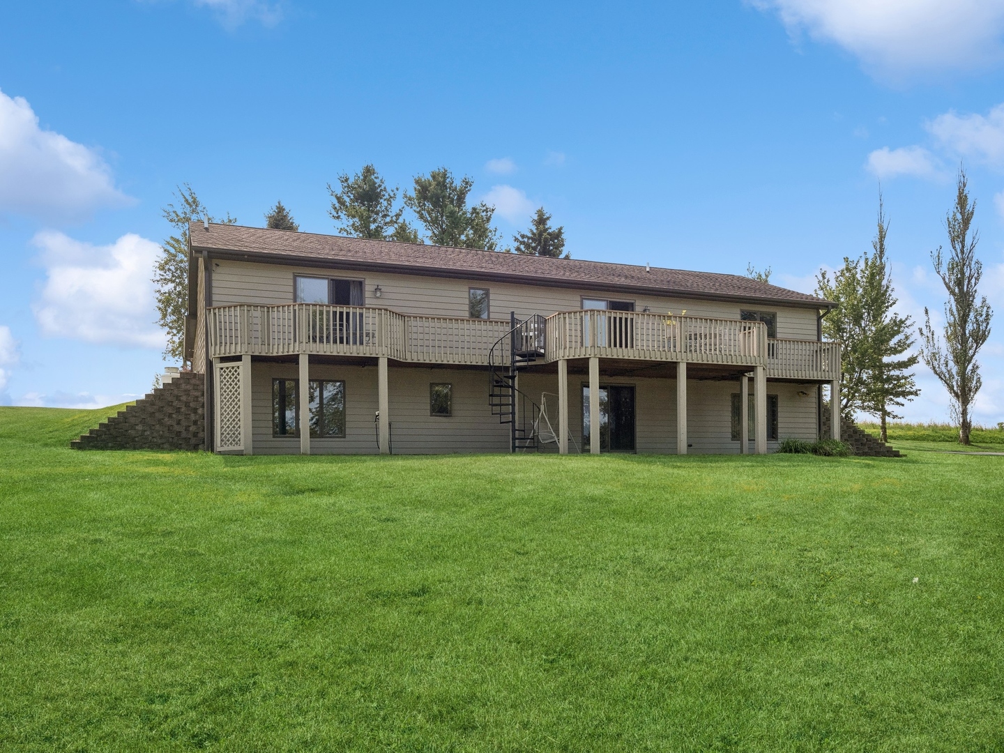 42W926 Bahr Road
