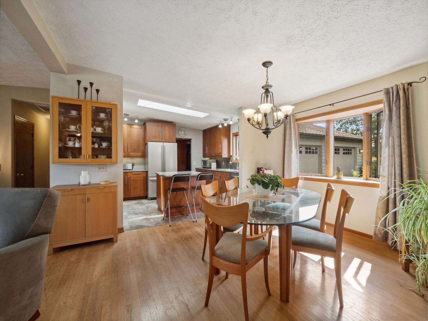 42W926 Bahr Road
