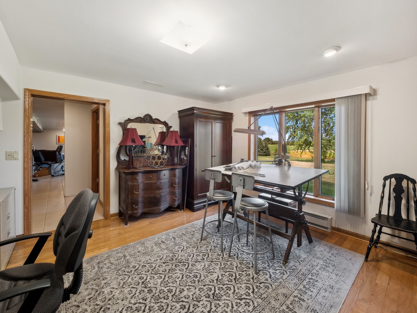 42W926 Bahr Road
