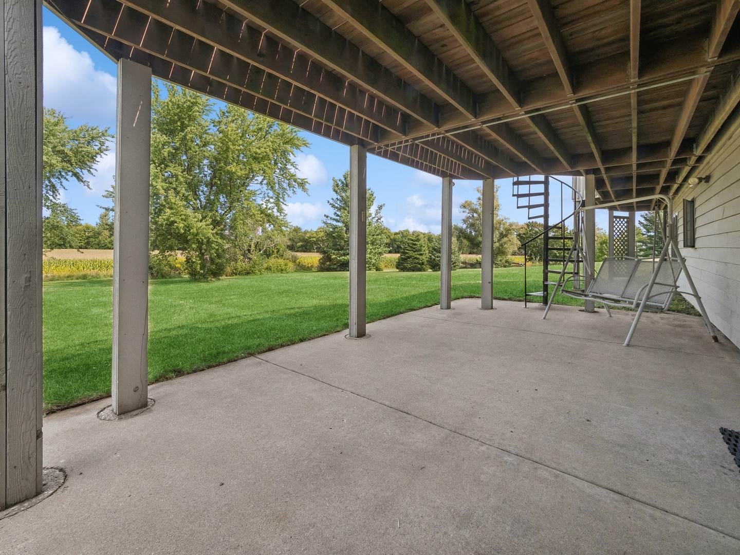 42W926 Bahr Road