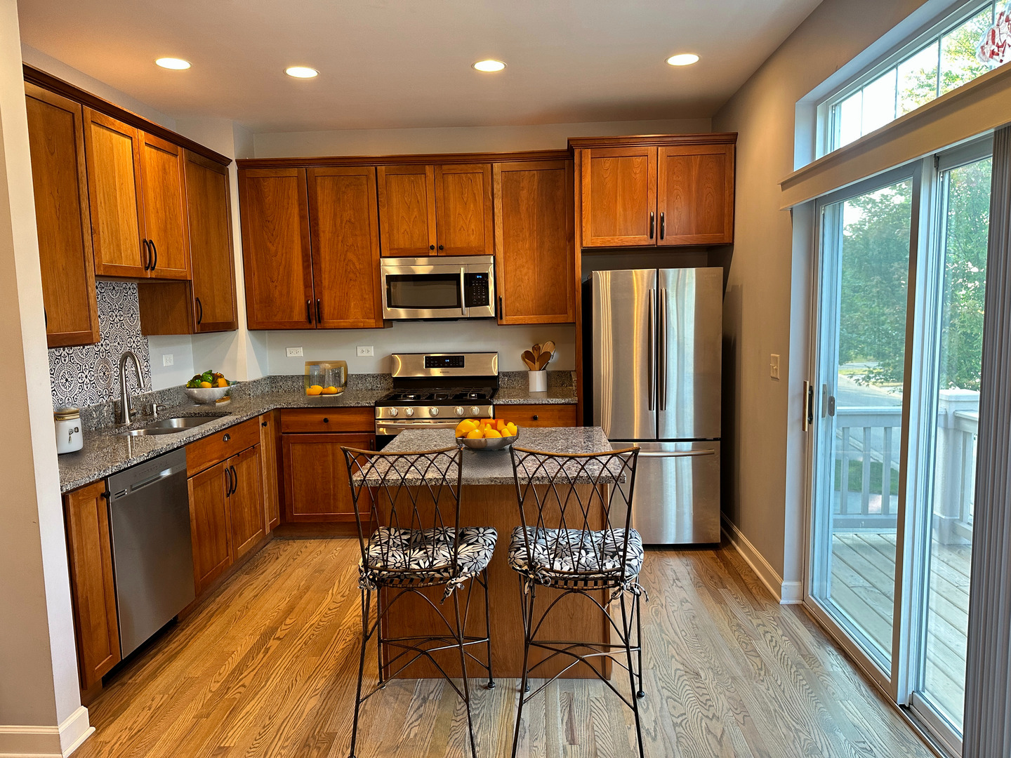 3067 Marion Street Unit: 3067