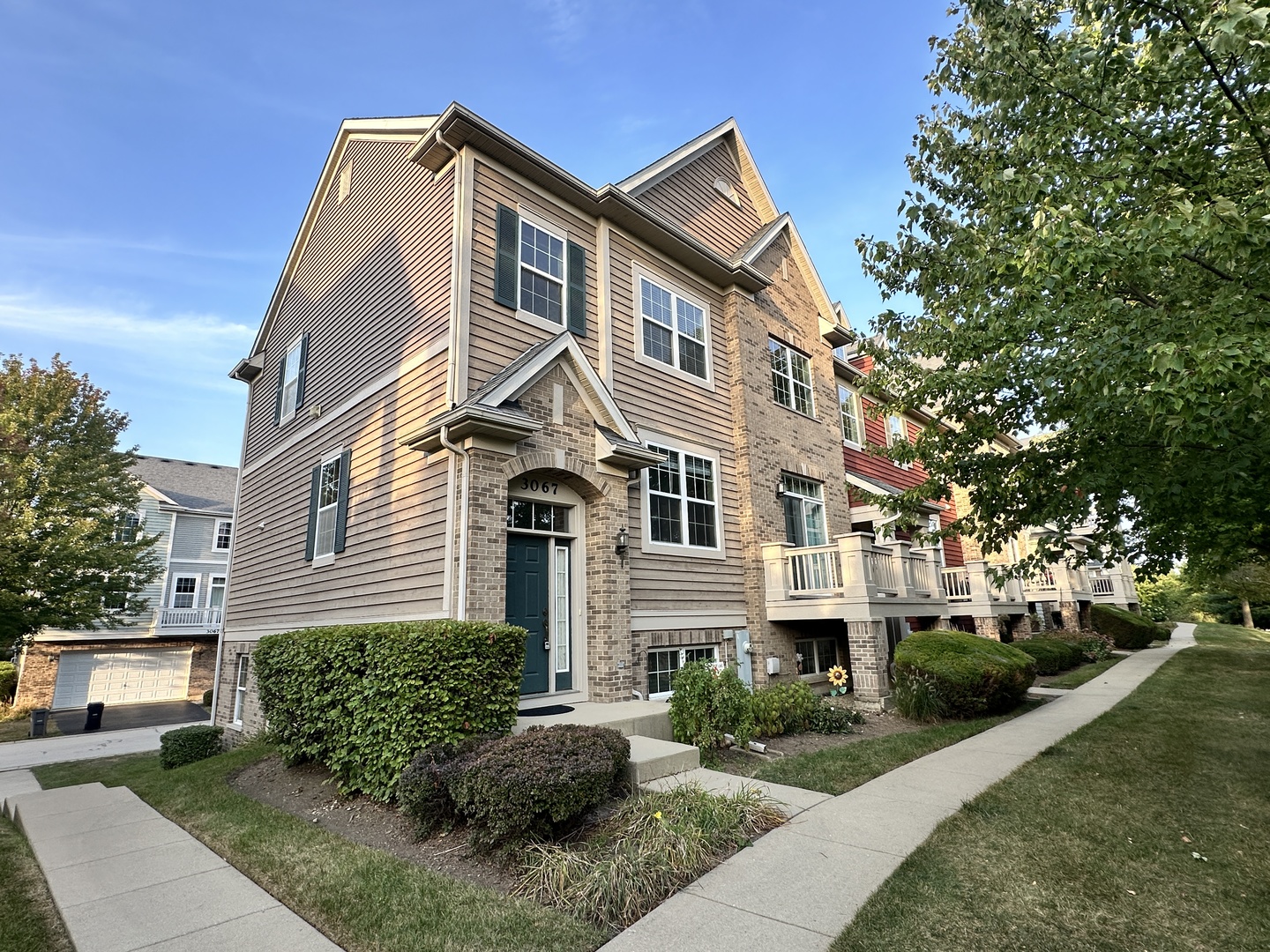 3067 Marion Street Unit: 3067