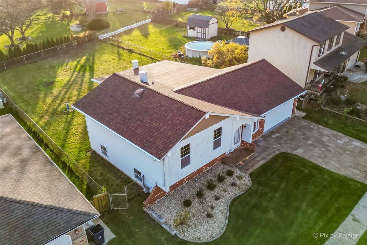 1915 Murcer Lane