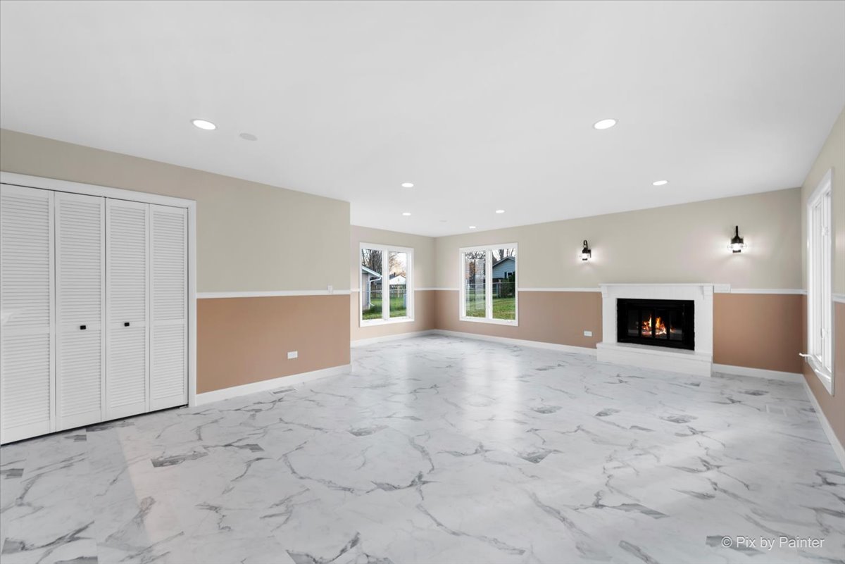 1915 Murcer Lane