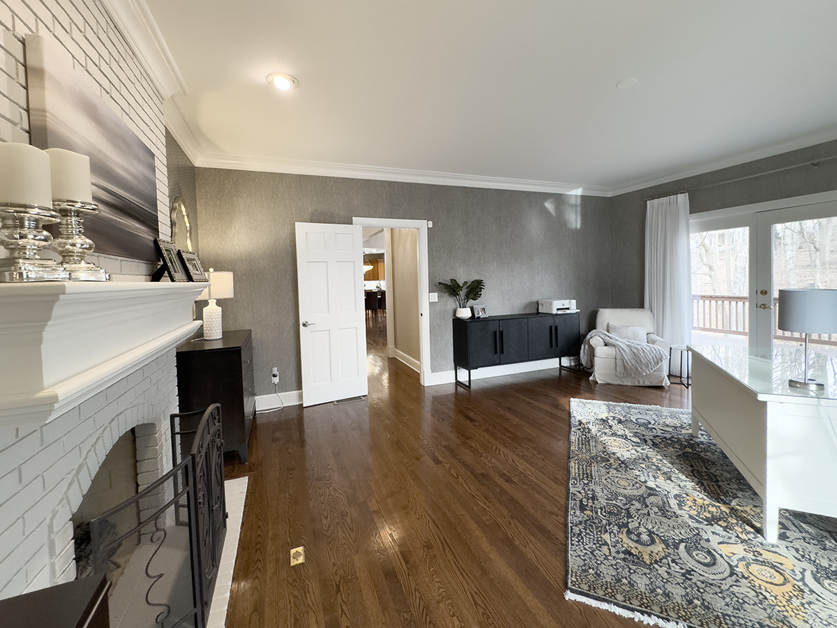 629 Fox Glen Drive