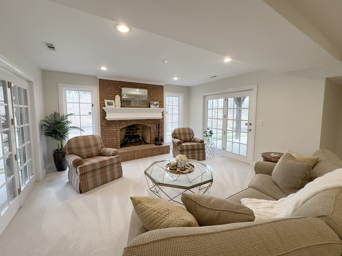 629 Fox Glen Drive