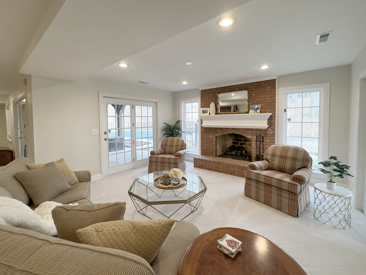 629 Fox Glen Drive
