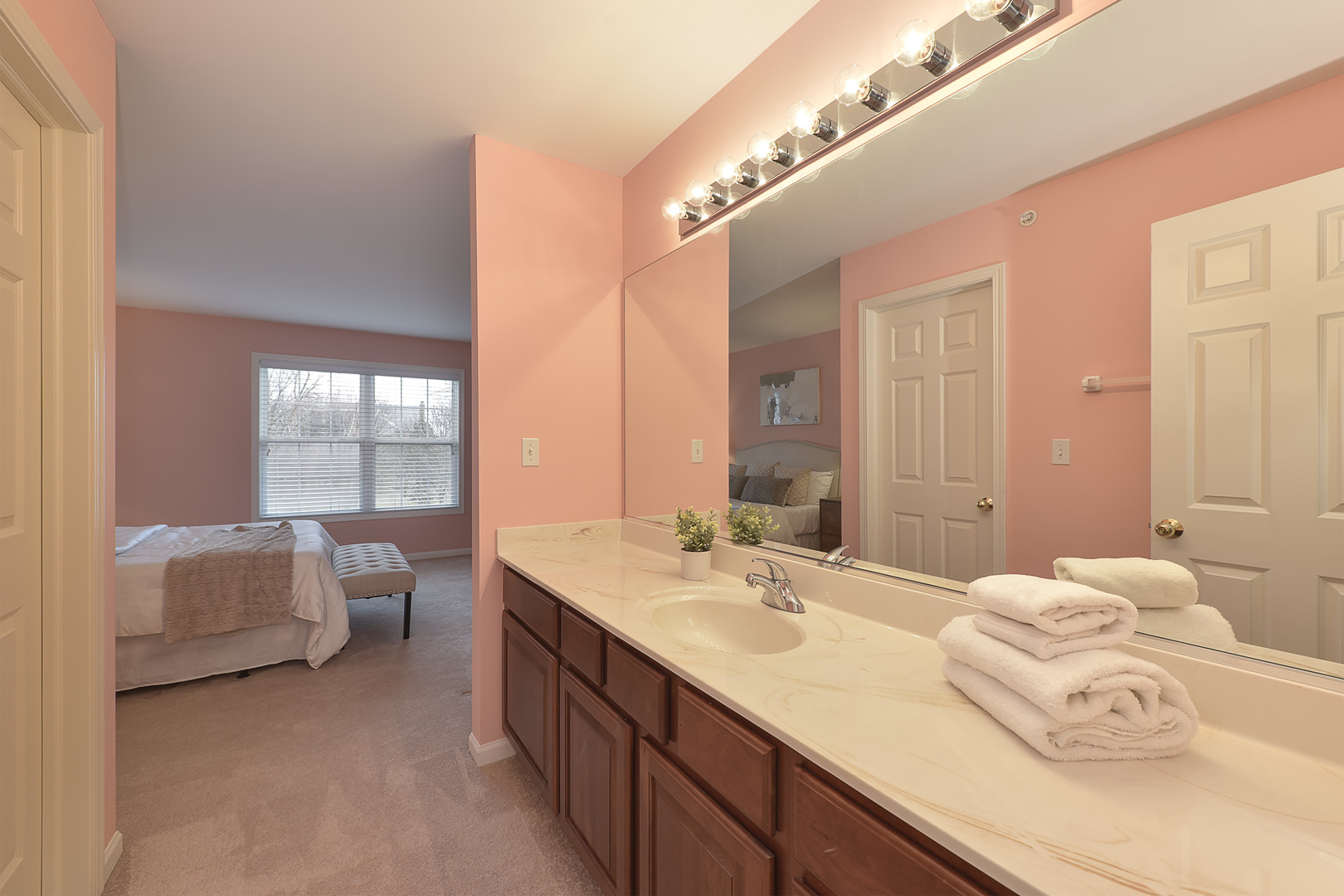 516 Stone Canyon Circle