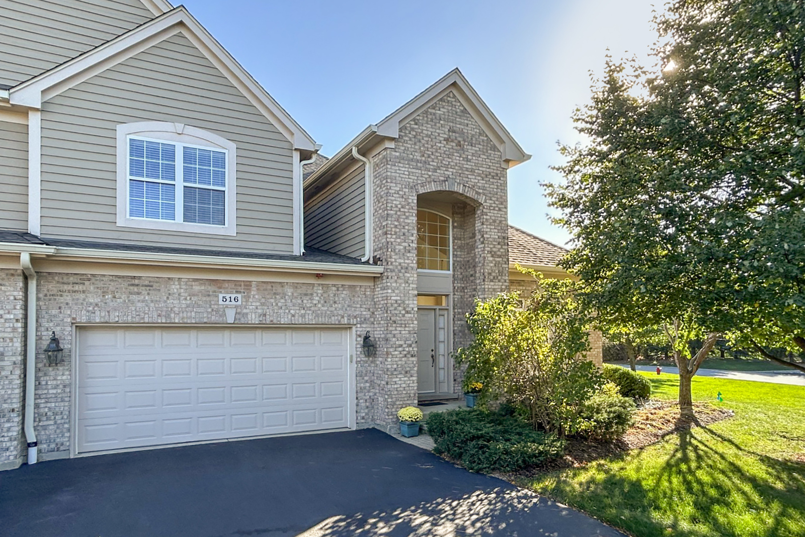 516 Stone Canyon Circle