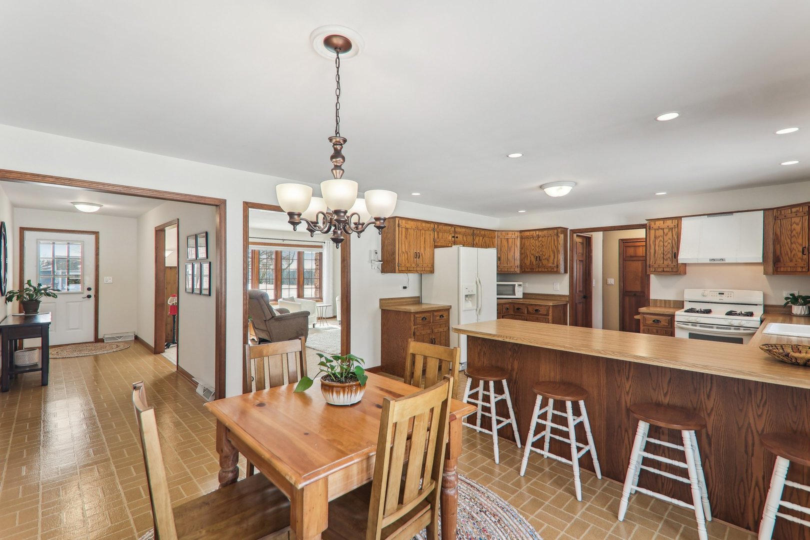 44W110 Fox Wilds Drive