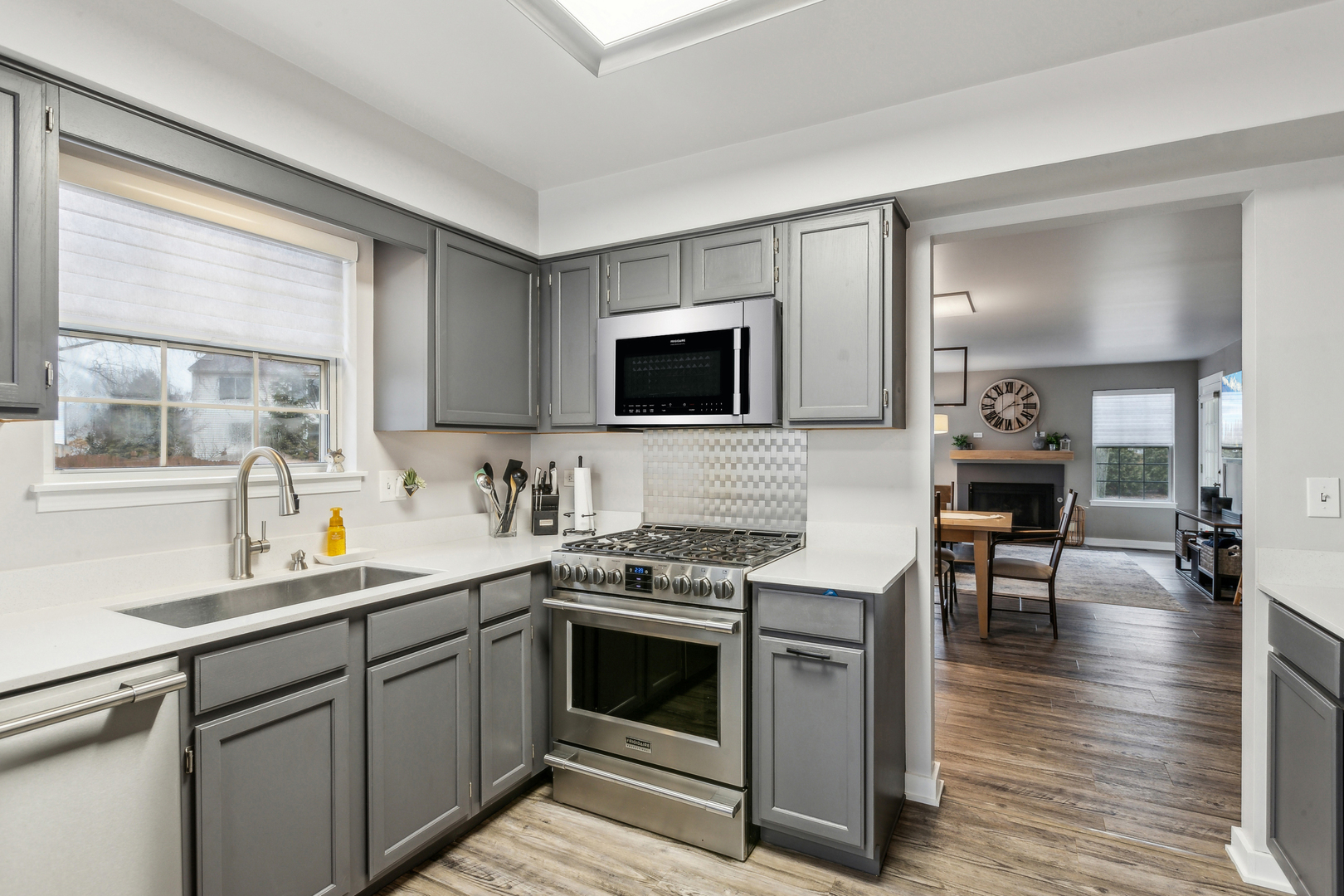 1419 Clybourne Street Unit: 1419