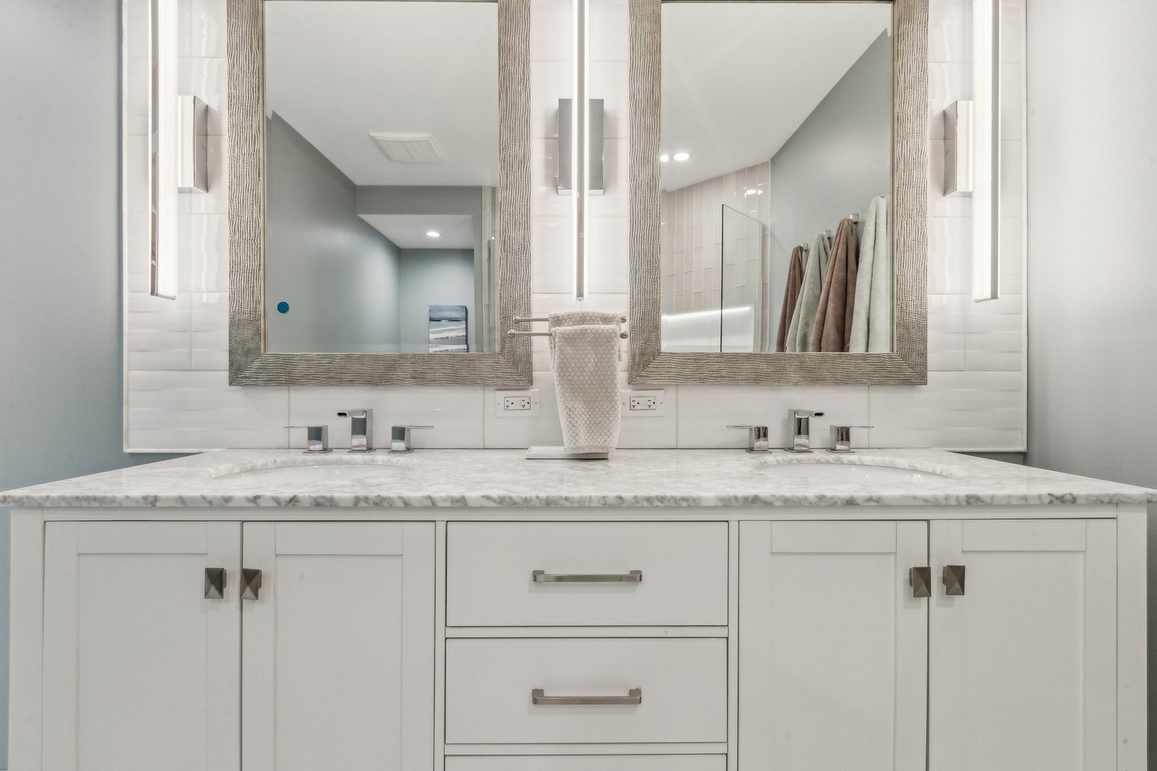 1419 Clybourne Street Unit: 1419