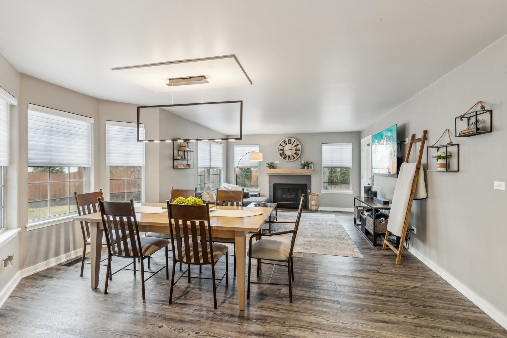 1419 Clybourne Street Unit: 1419