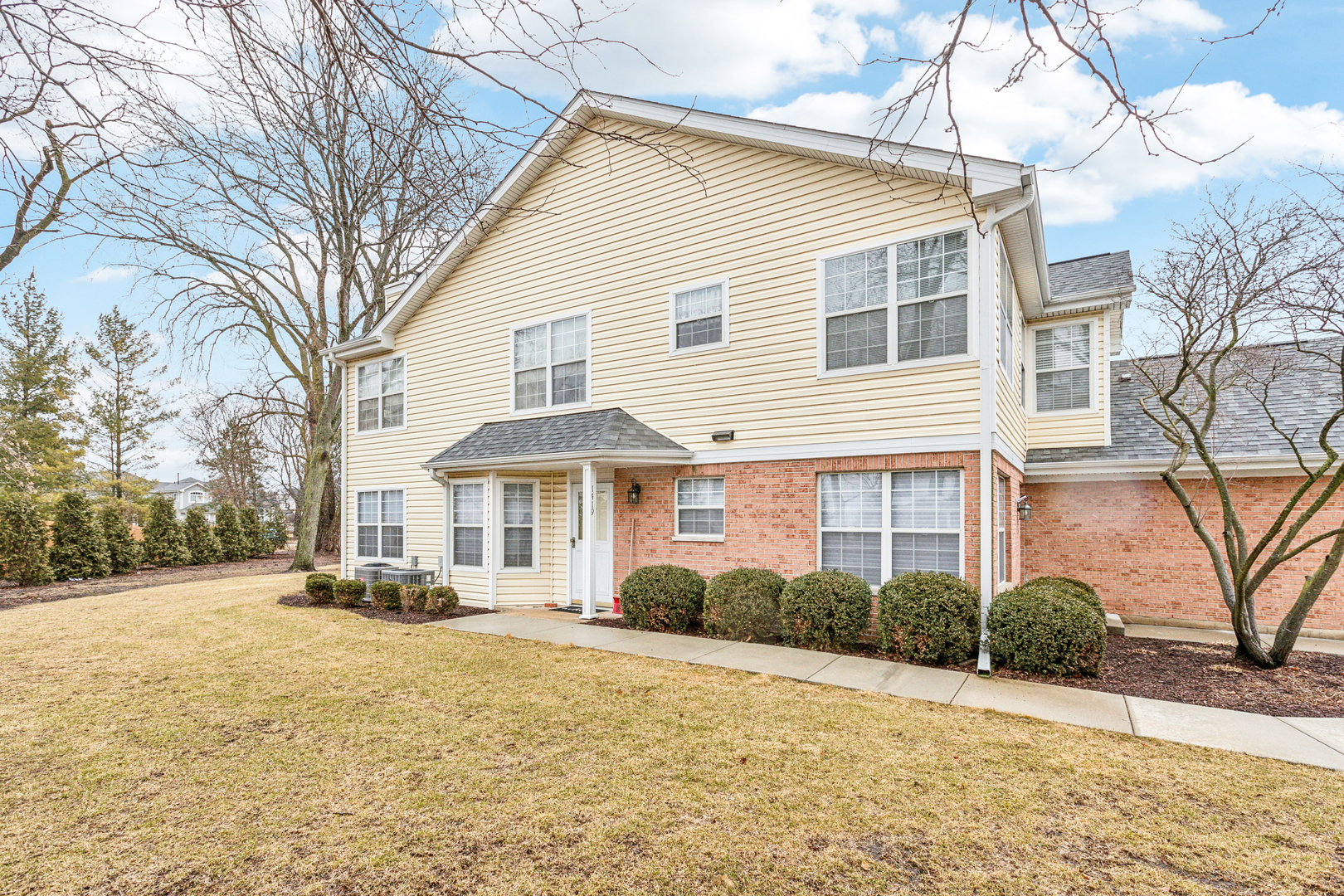 1419 Clybourne Street Unit: 1419