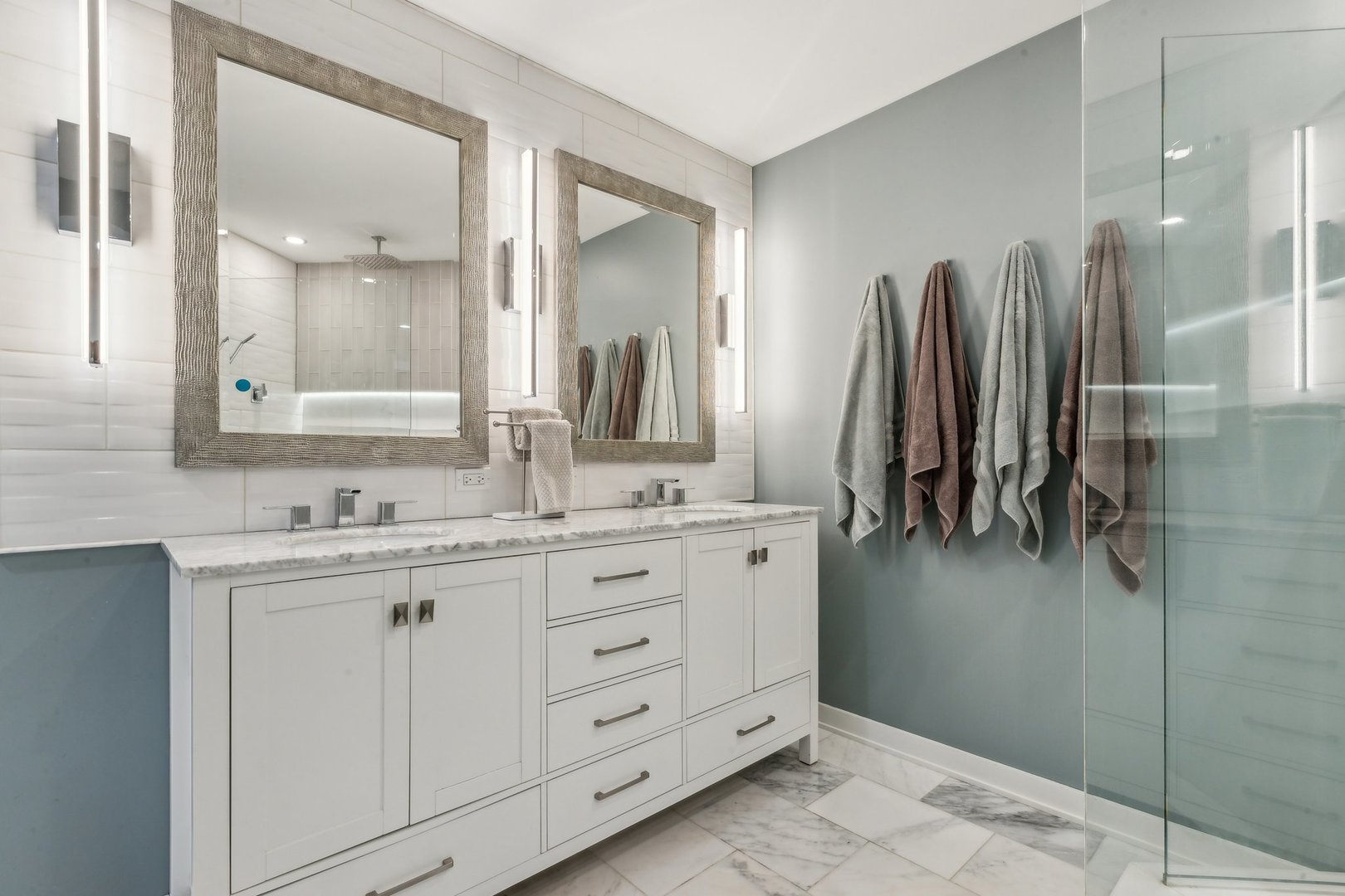 1419 Clybourne Street Unit: 1419
