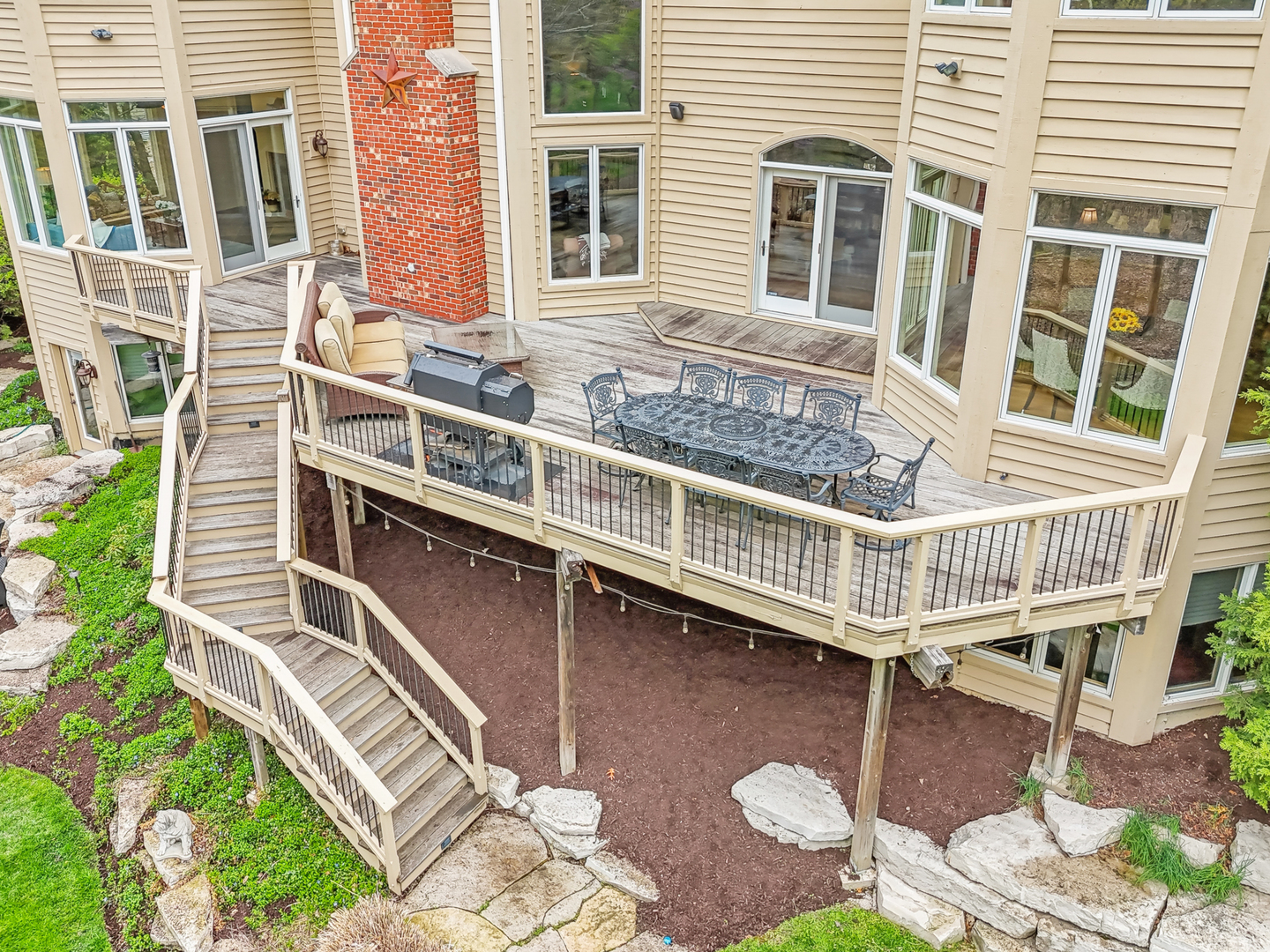 831 Alberosky Way