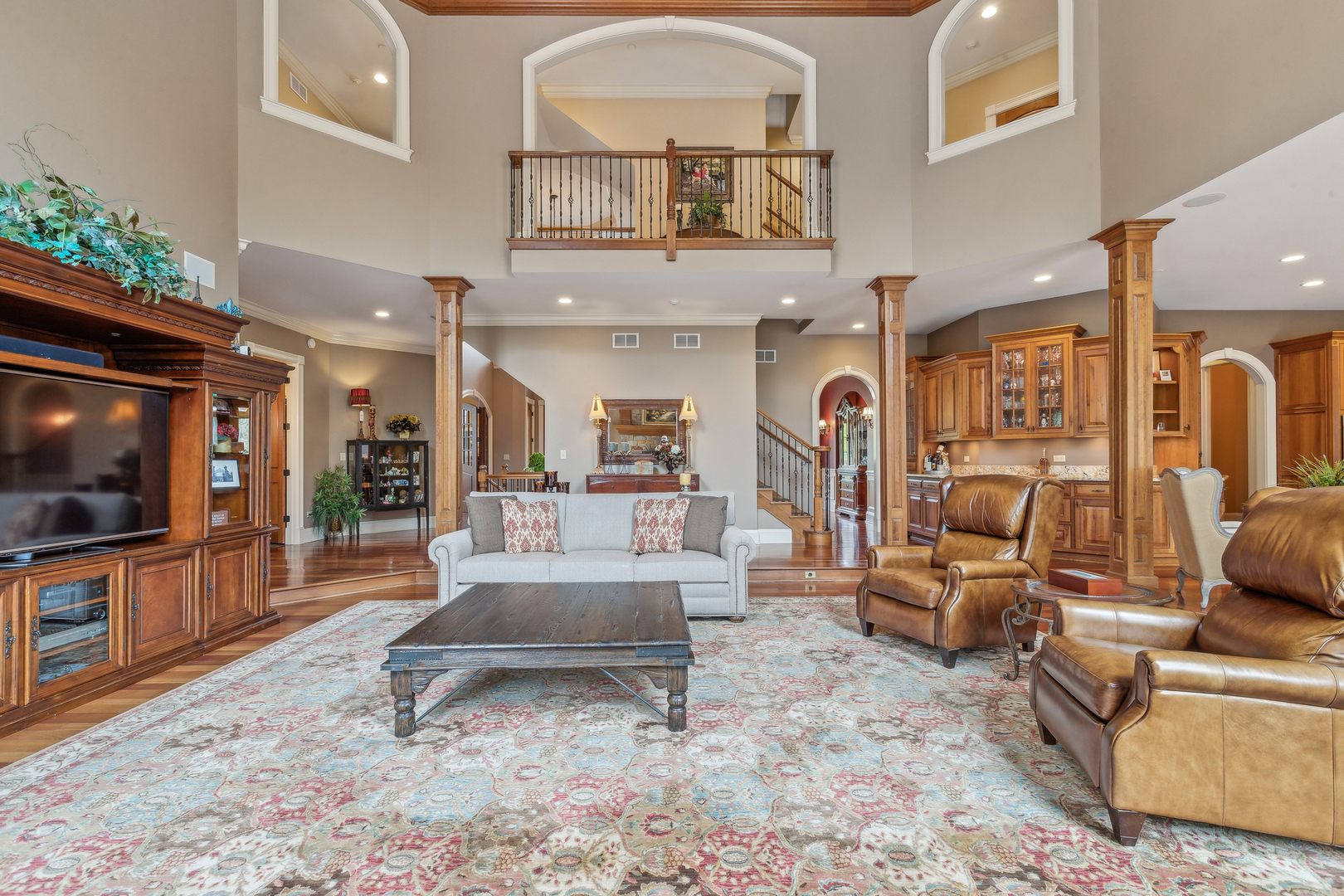 831 Alberosky Way