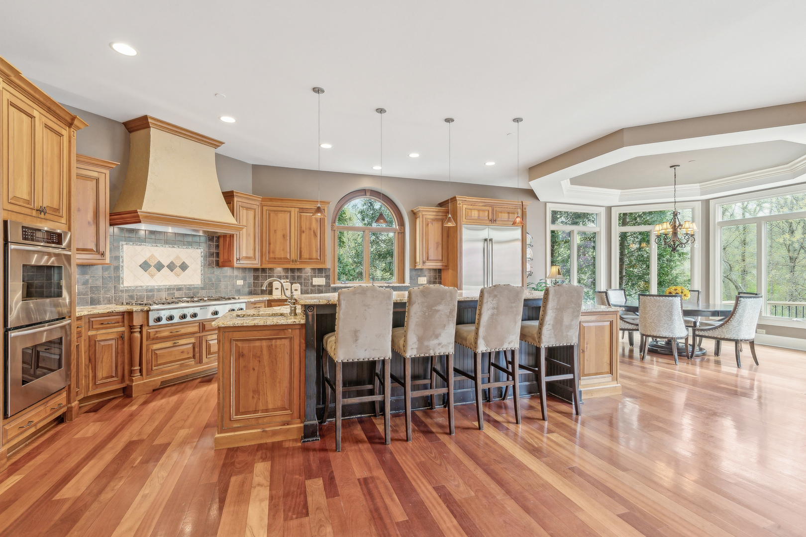 831 Alberosky Way