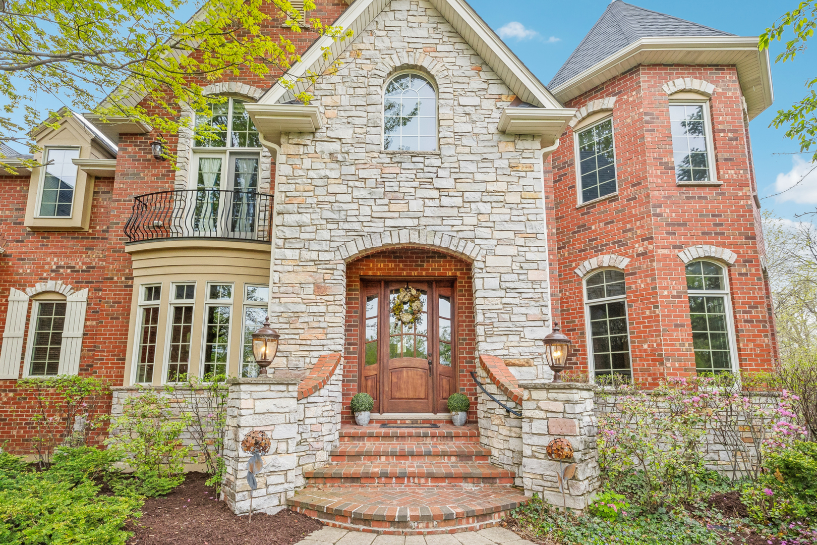 831 Alberosky Way