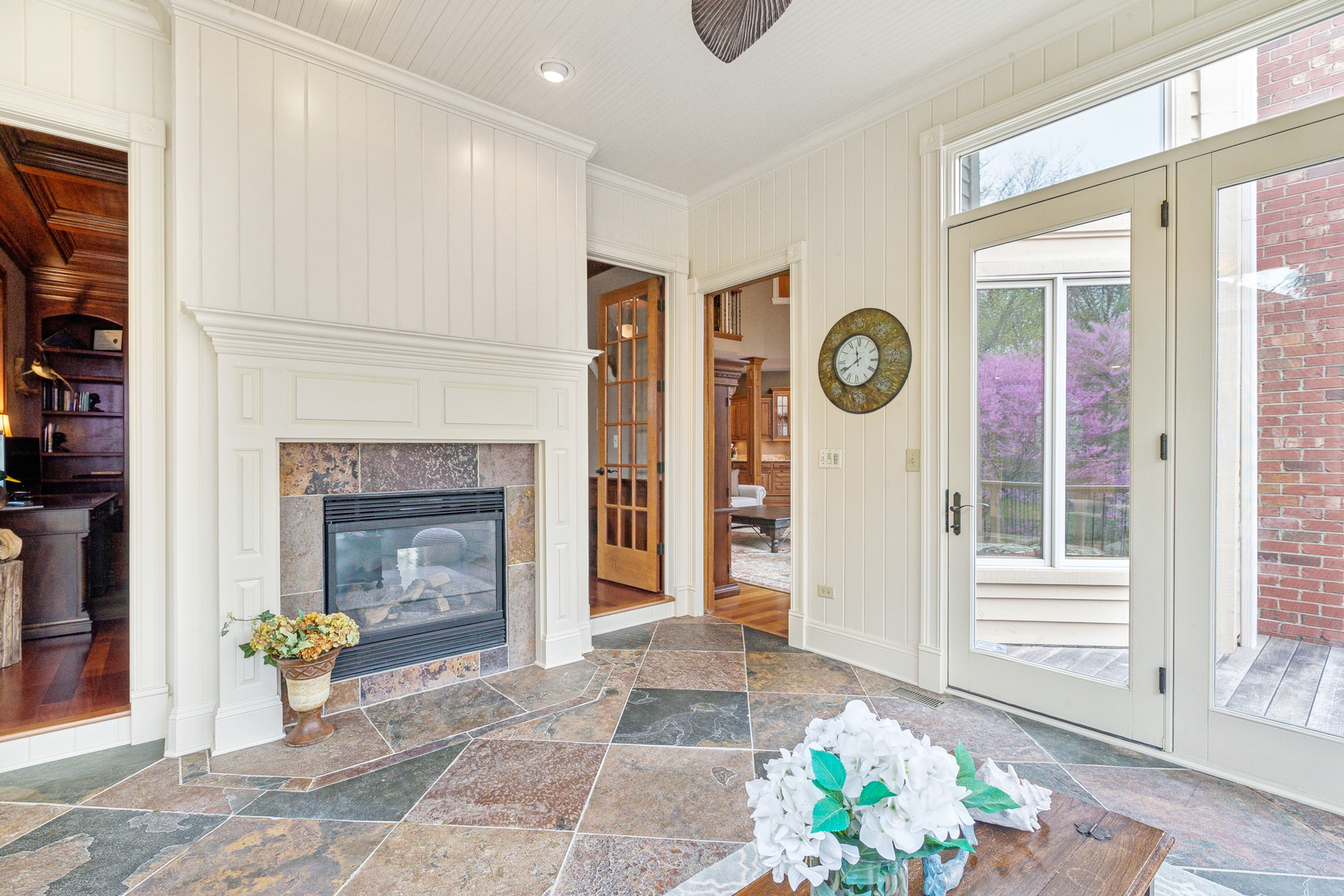 831 Alberosky Way